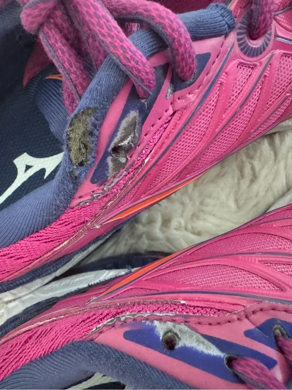 Mizuno Women's wave creation 20 Running Shoes